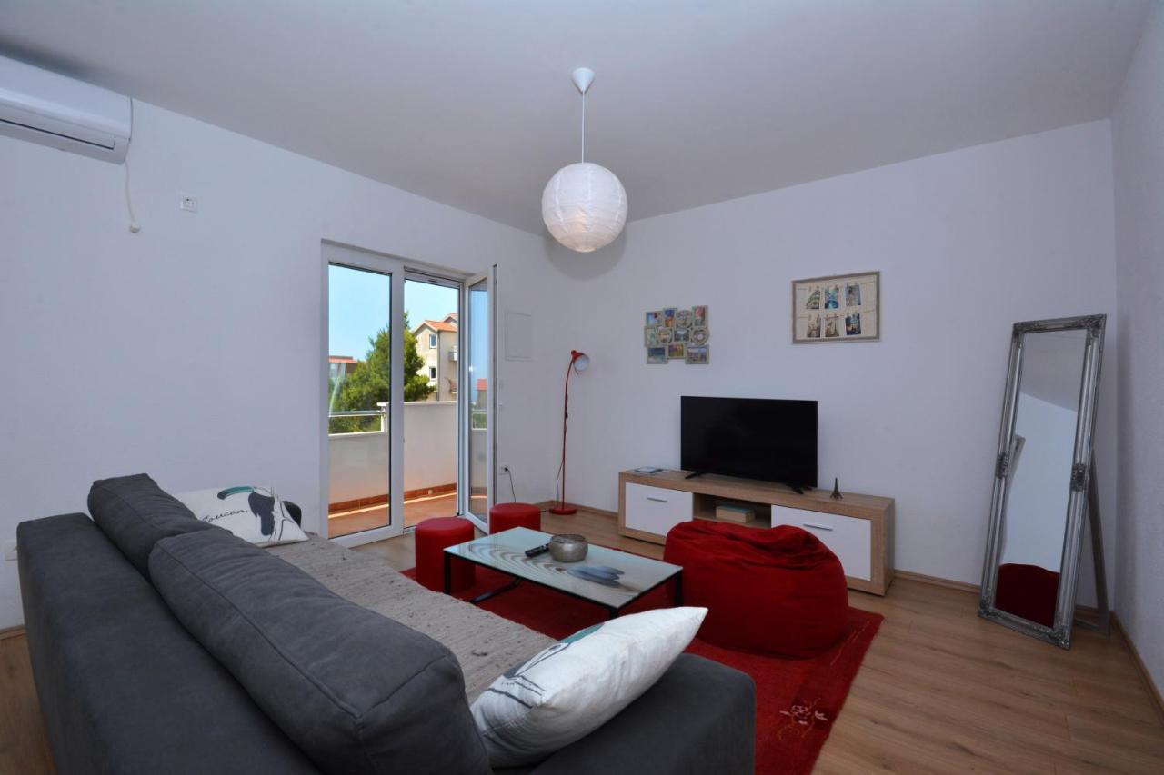 Apartment Wild Rose Podstrana Exterior foto